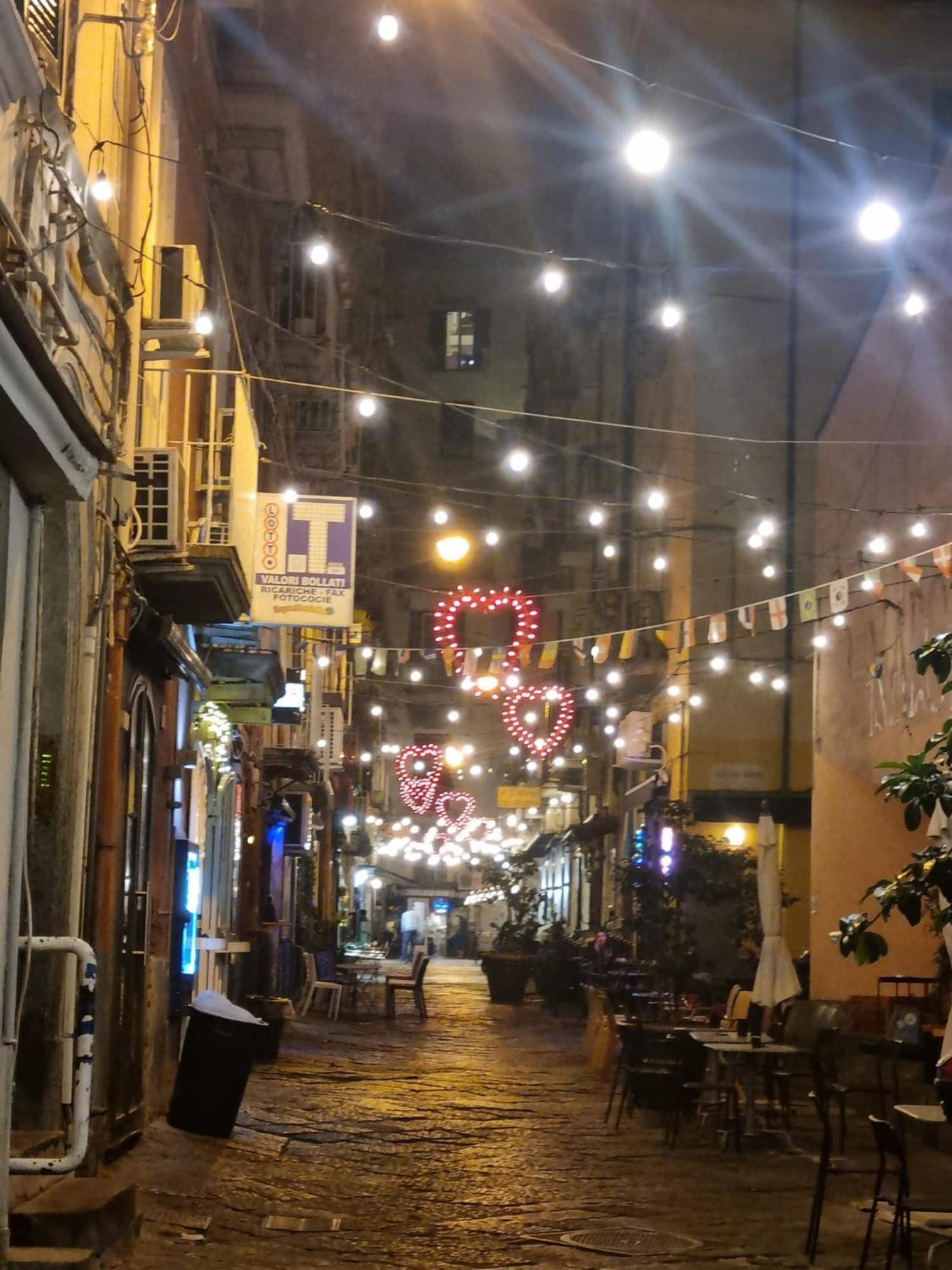 Niluna Napoli Exterior foto